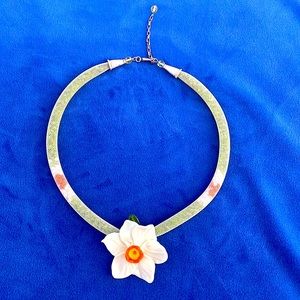 Beautiful Women’s Short Necklace